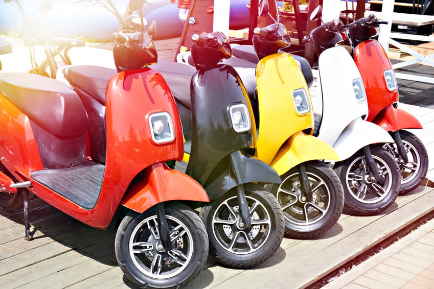 Louer un scooter électrique en libre-service est pratique et rapide. Mais comment êtes-vous assuré en circulant avec ce type de véhicule ?