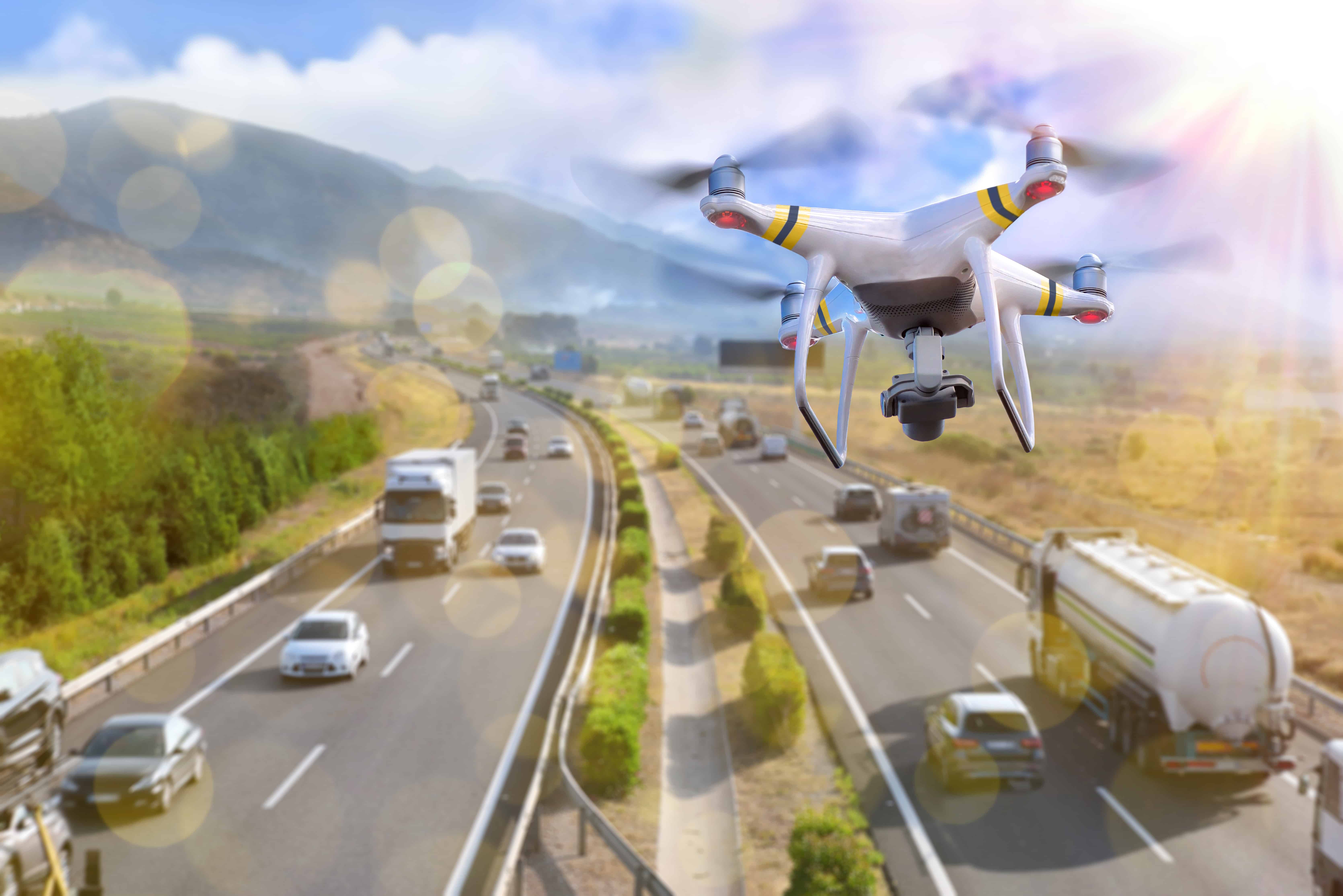 Les drones gagnent les rangs de la police et sillonneront bientôt au-dessus de nos paysages à la recherche des infractions des usagers de la route.
